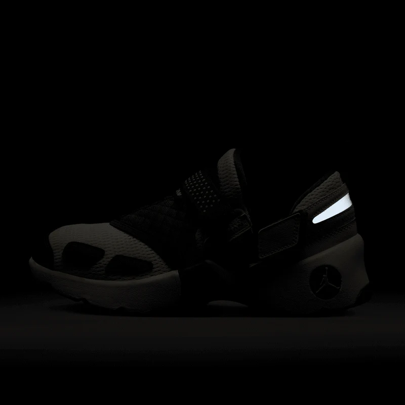Jordan Trunner LX (W) - Image 8